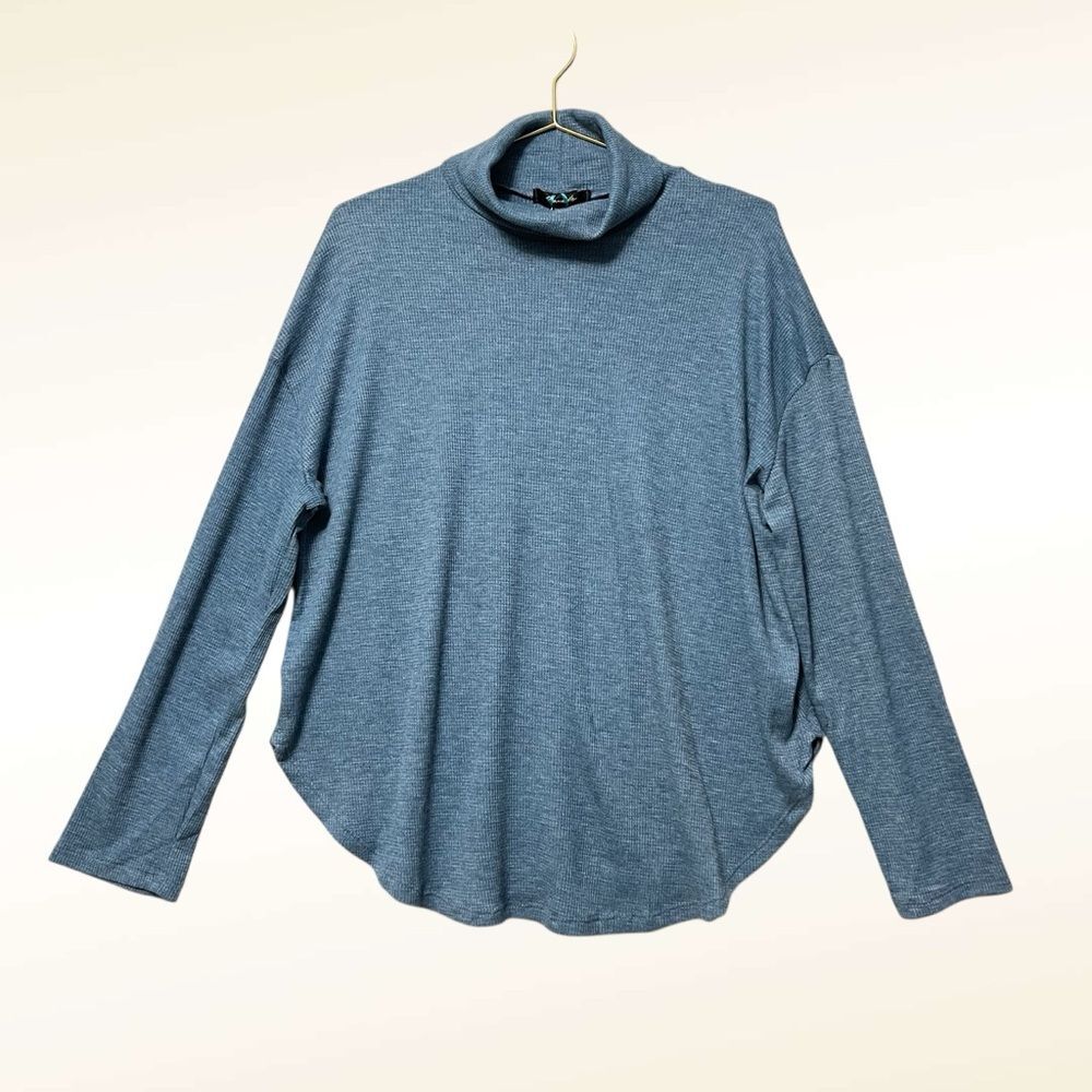 Yana K Thermal Turtleneck Swing Top NWT One Size Blue Casual Comfort